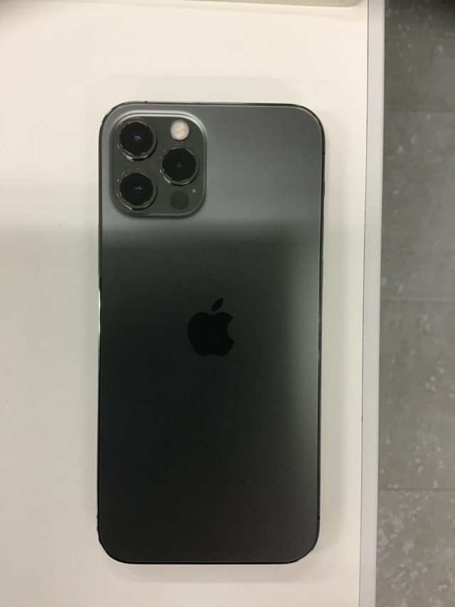iPhone 12 Pro(128GB)ブラック