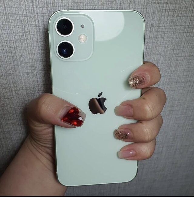 iPhone 12 mini(64GB)ブラック